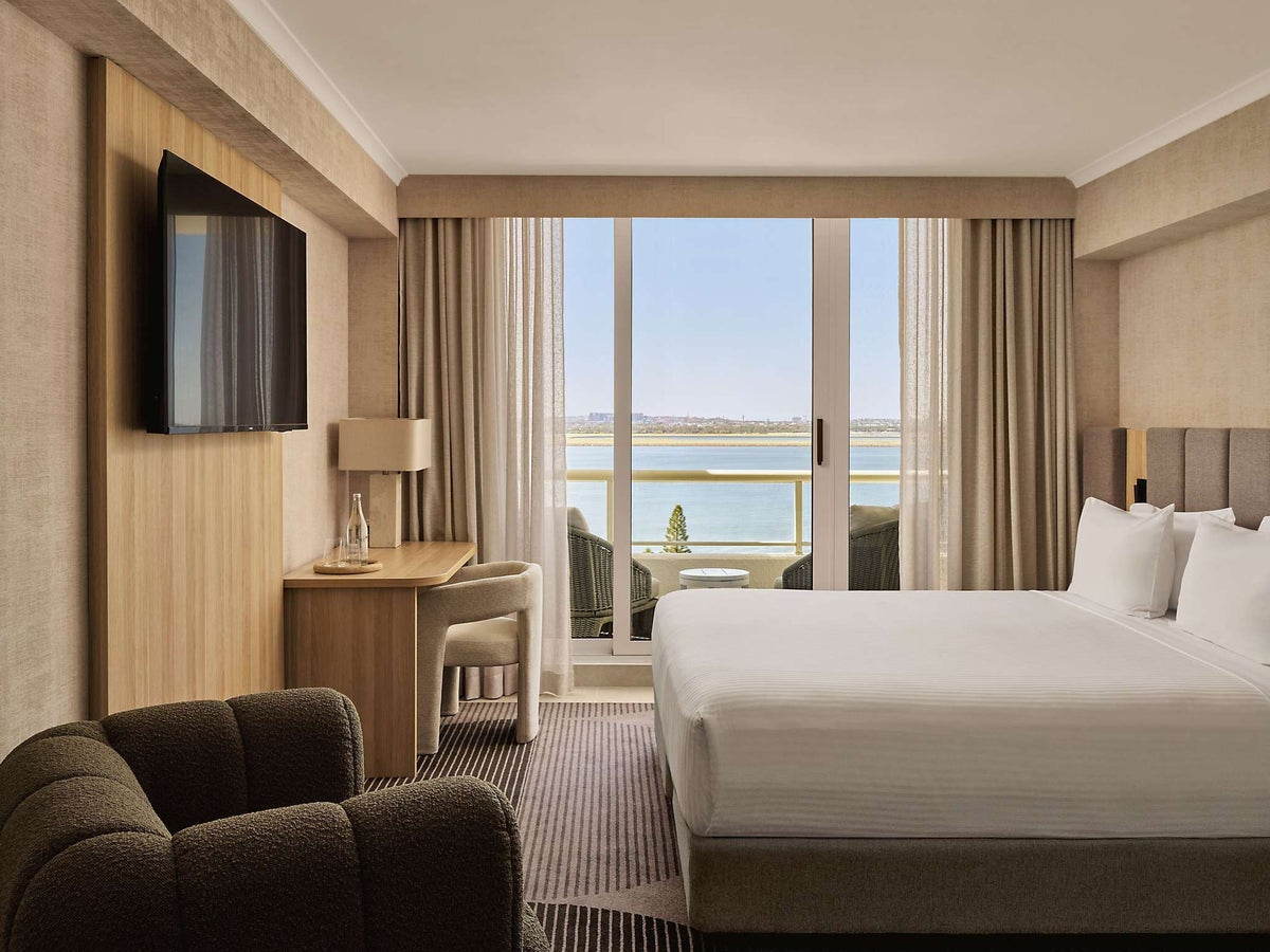 Brighton Hotel Sydney Room