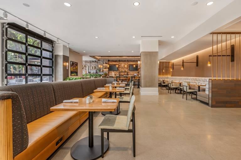 Cambria Pearl Dining