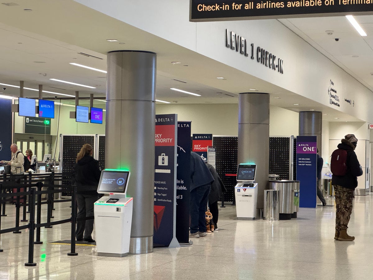 Delta One Check In SLC Delta One Check In SLC