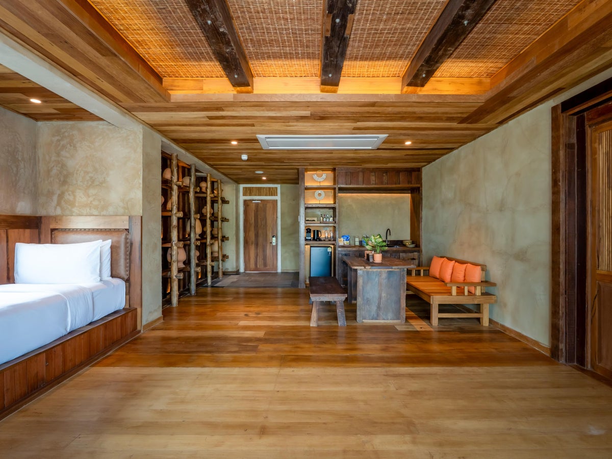 Dinso Resort Room