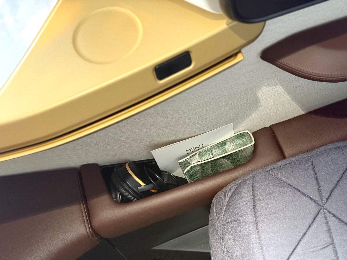 Etihad Airbus A321LR business class seat mini storage Etihad Airbus A321LR business class seat mini storage