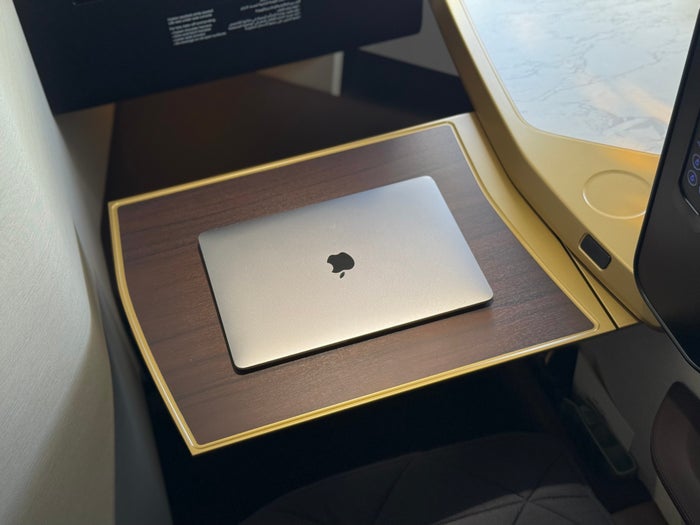 [Expired] Today Only: Earn up to 4x Miles on Apple Through Airline Shopping Portals