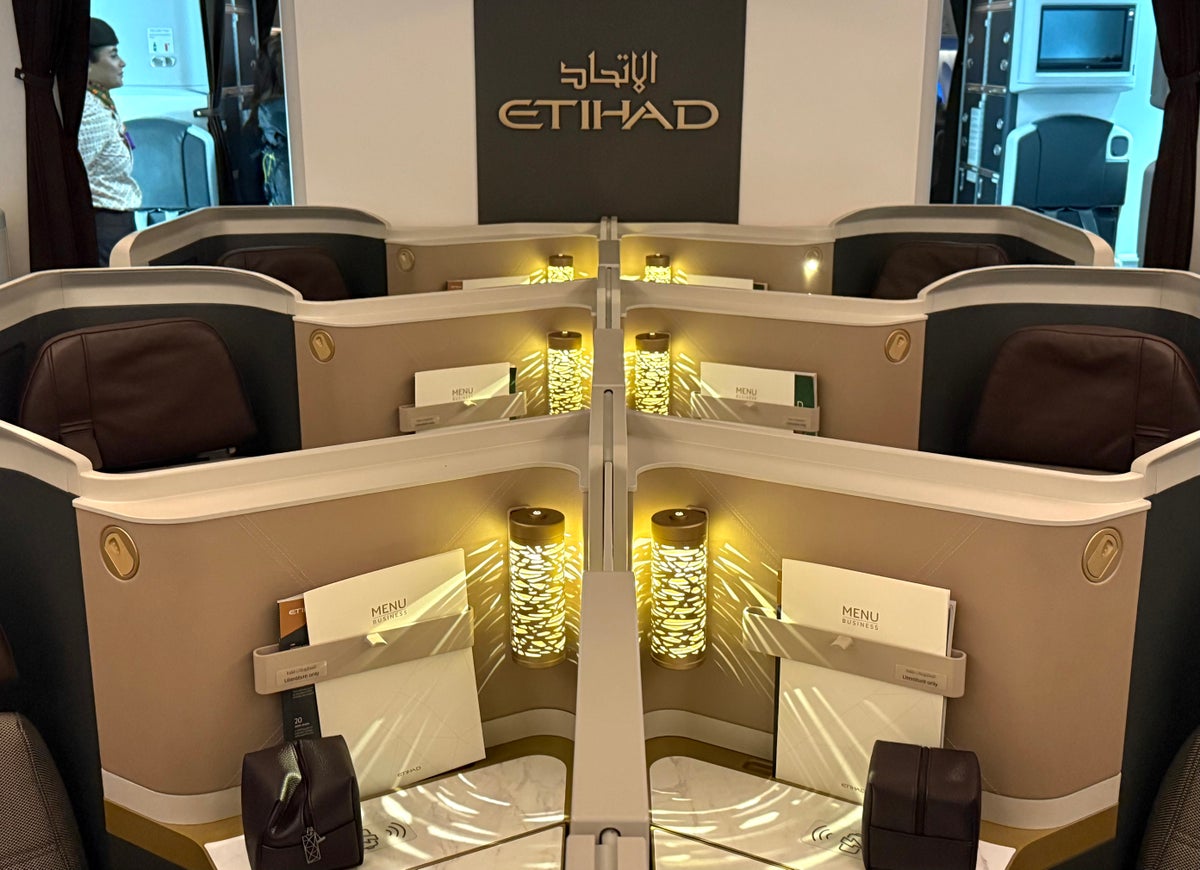 Etihad business class Boeing 787 9