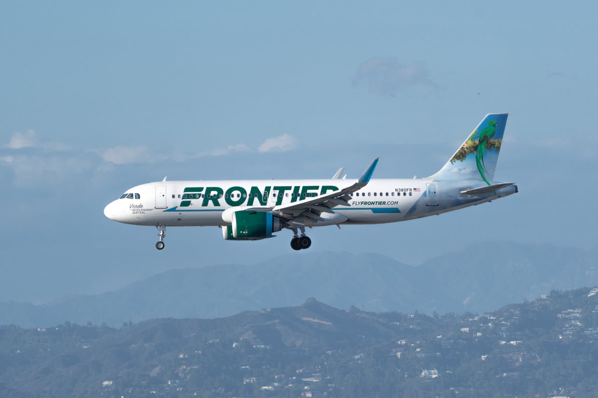 Frontier A320 Verde Quetzal livery LAX