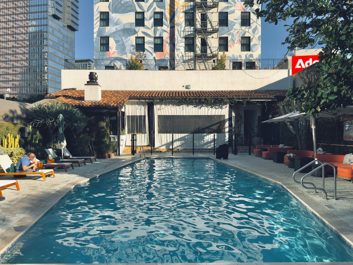 Hotel Figueroa Los Angeles pool