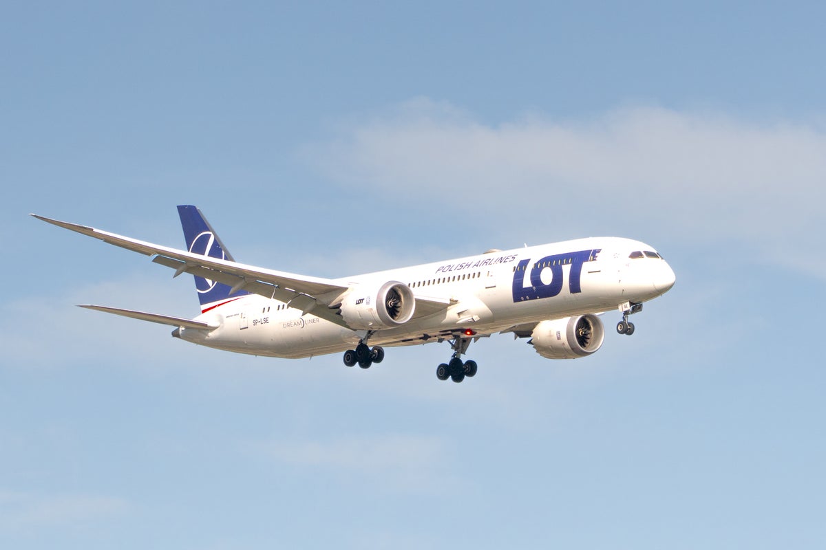 LOT Polish Airlines Toronto Pearson YYZ