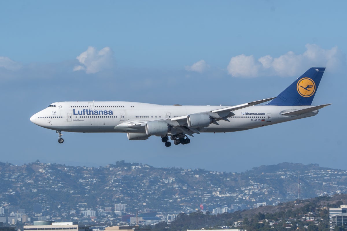 Lufthansa 747 LAX