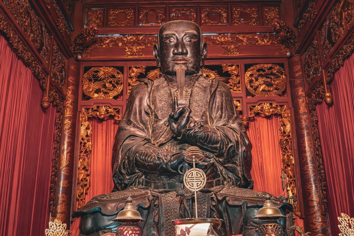 Quan Thanh Temple statue Hanoi Quan Thanh Temple statue Hanoi