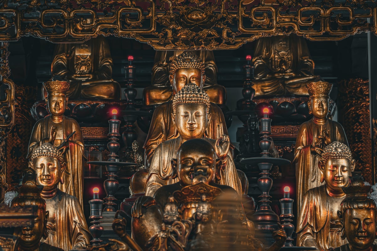 Tran Quoc Pagoda Buddha statues Tran Quoc Pagoda Buddha statues