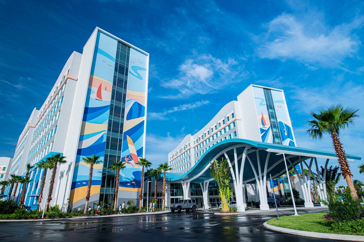 Universal Surfside Inn and Suites Universal Surfside Inn and Suites