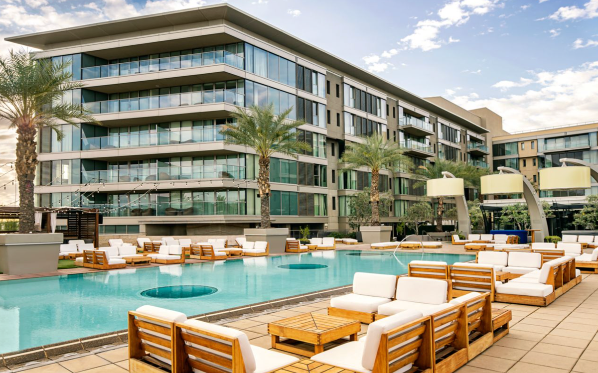 W Scottsdale W Scottsdale