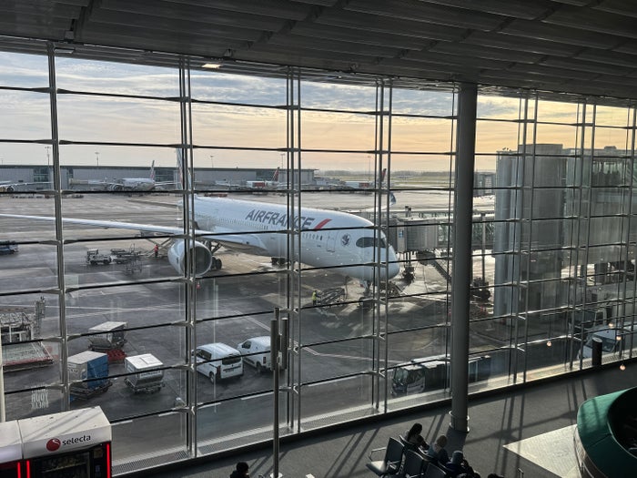 8 Surprising Things About My Air France A350-900 Economy Class Flight From Houston to Paris [Review]