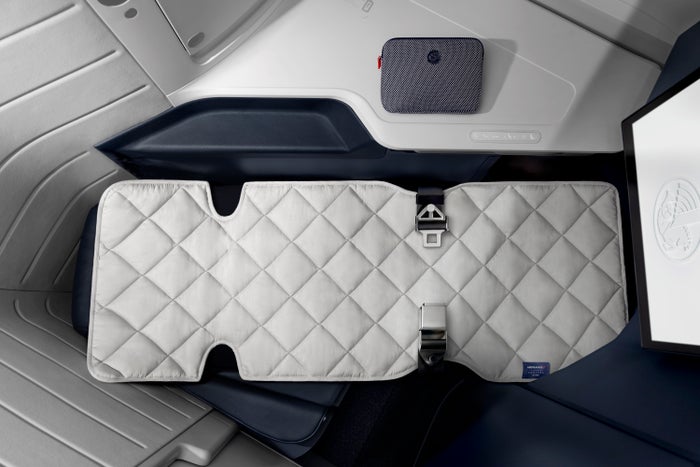 Air France Mattress Pad lie flat