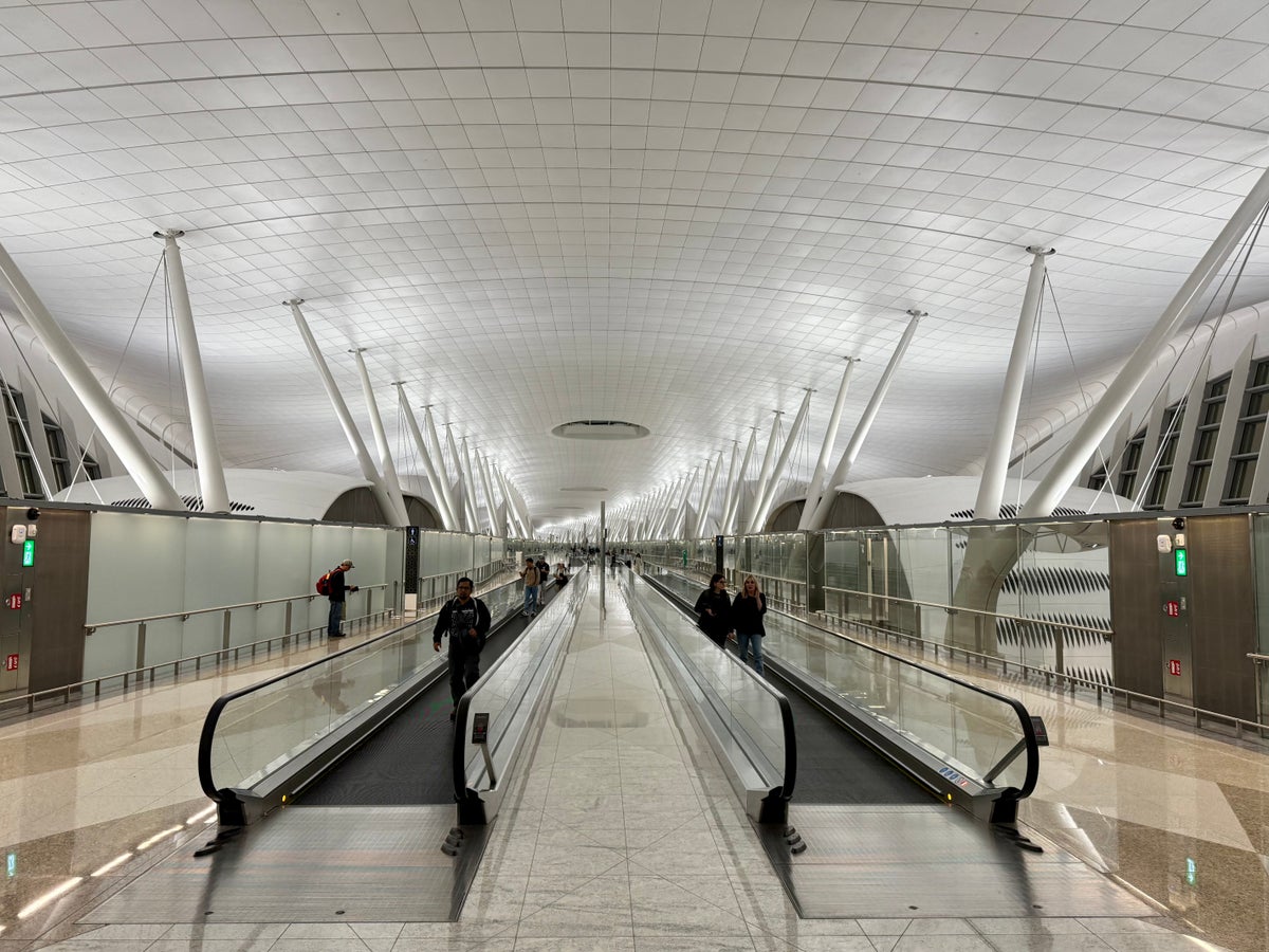 Arriving at Abu Dhabi new airport Arriving at Abu Dhabi new airport