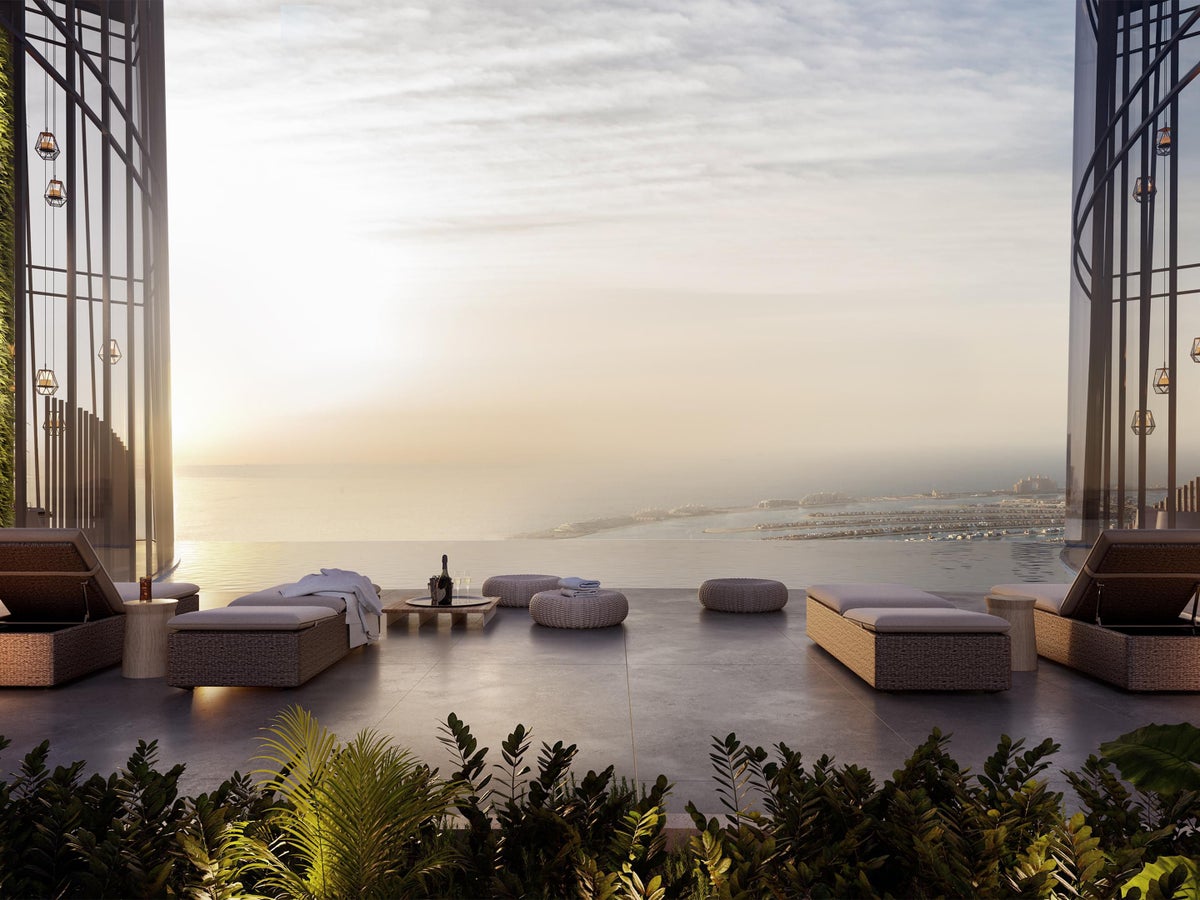 Ciel Dubai Marina Pool Ciel Dubai Marina Pool