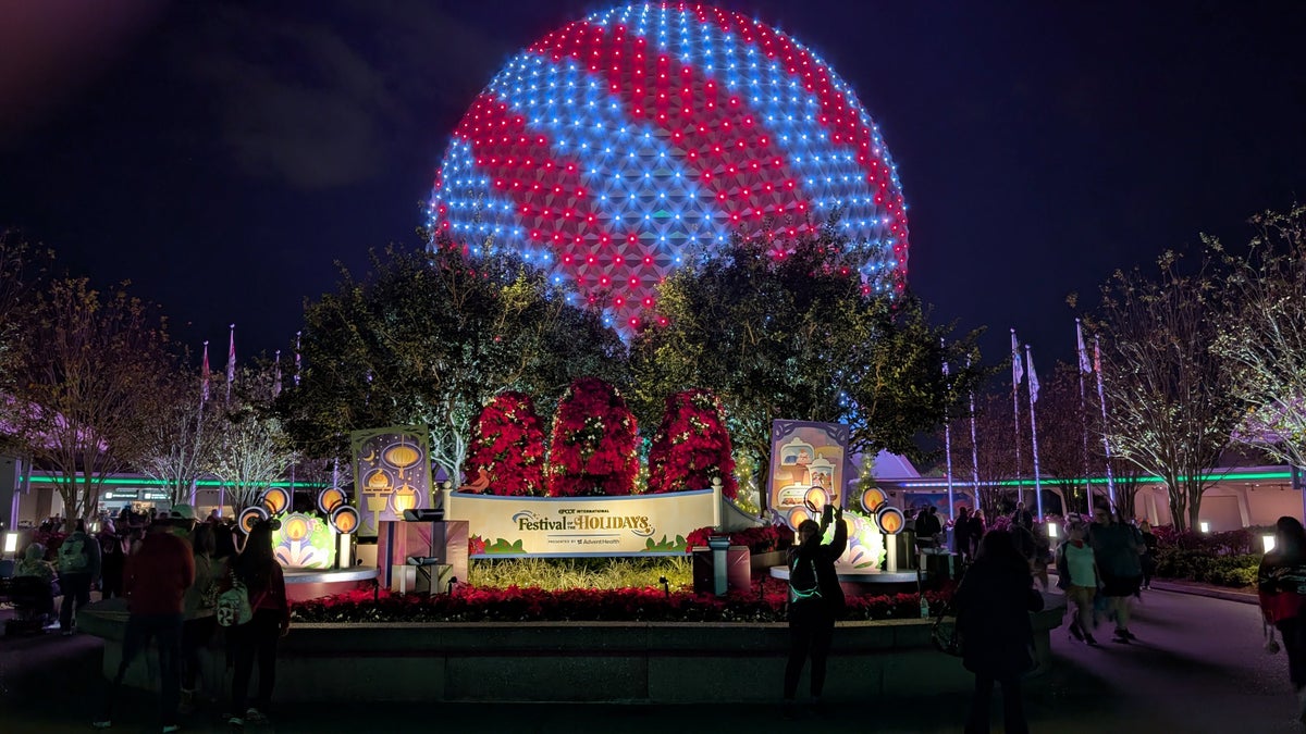 EPCOT Festival of the Holidays 2024