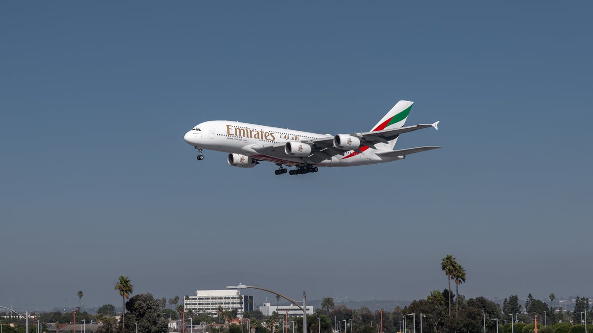 Emirates A380 landing LAX