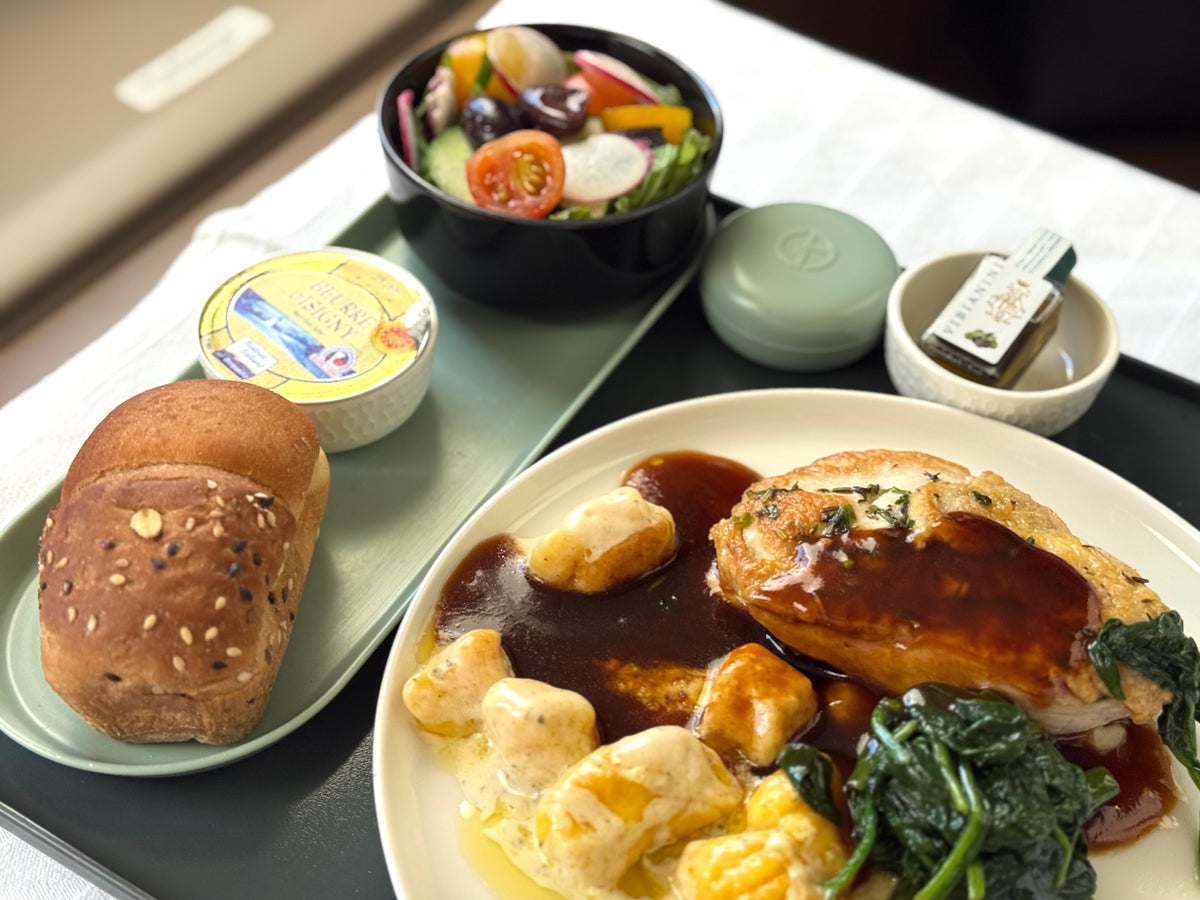 Etihad Business Class chicken meal Etihad Business Class chicken meal