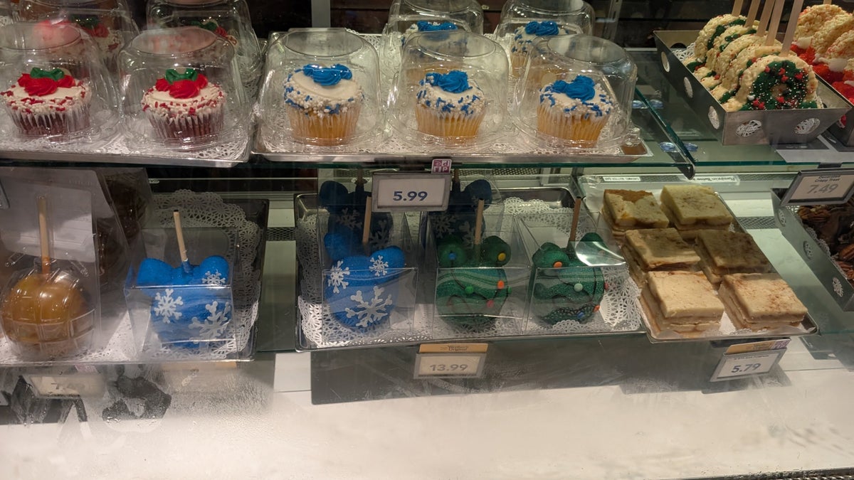 Holiday treats at Disney’s Contemporary Resort Holiday treats at Disney's Contemporary Resort