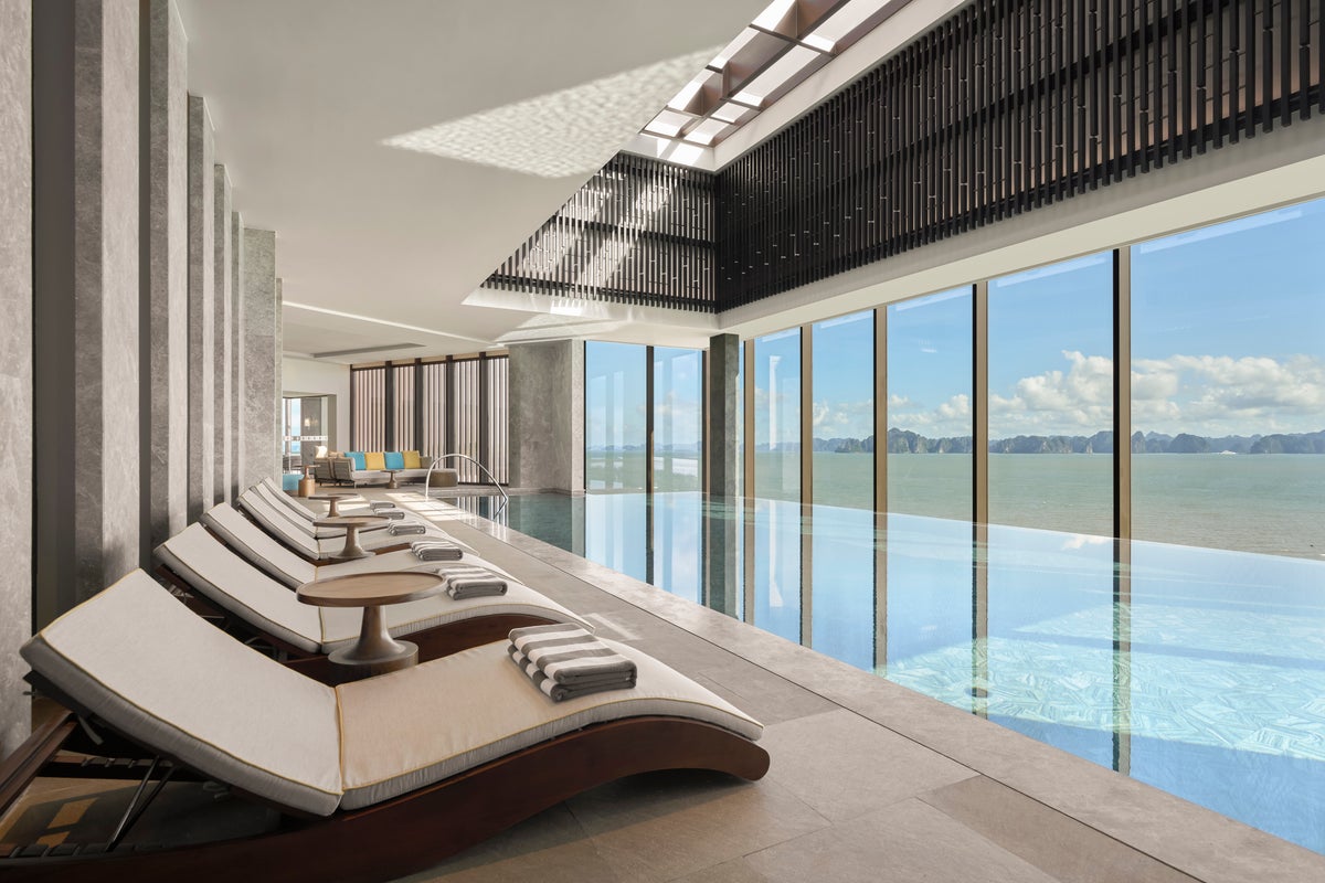 Intercontinental Ha Long Pool