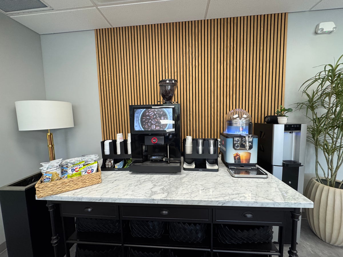 JSX FXE Snack station JSX FXE Snack station