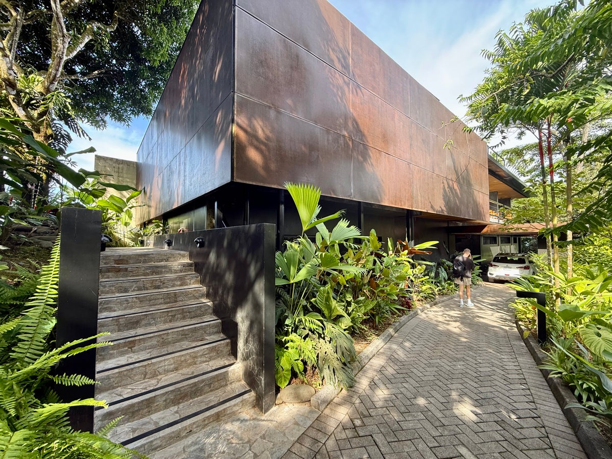 Kura Boutique Costa Rica grounds