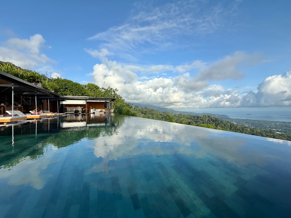 Kura Boutique Costa Rica infinity pool and hotel