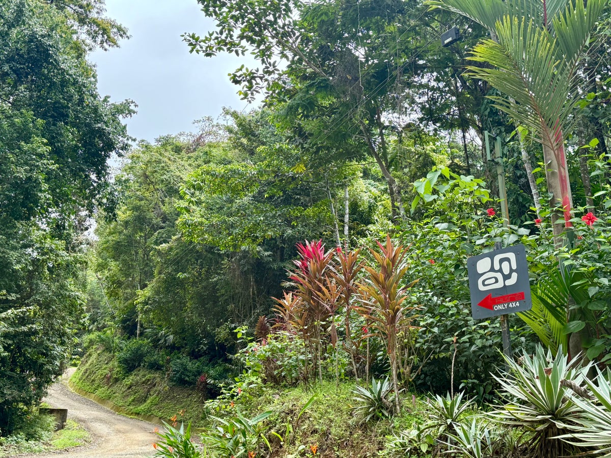 Kura Boutique Costa Rica signpost