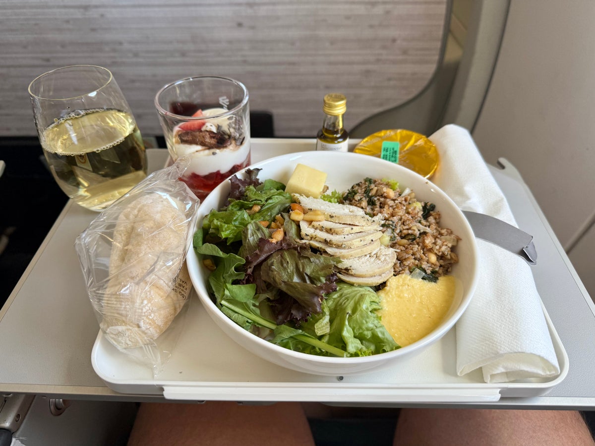 LATAM international short haul business class catering LATAM international short haul business class catering