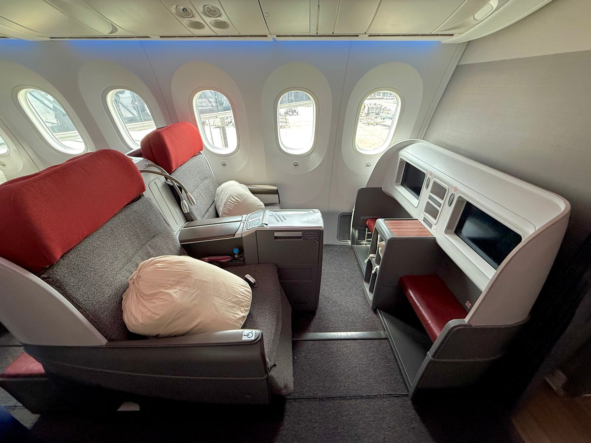 LATAM worst Dreamliner business class seats LATAM worst Dreamliner business class seats
