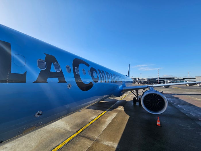 [Expired] Extended: La Compagnie ‘Blue Friday’ Sale Starting at $2,400 Round-Trip