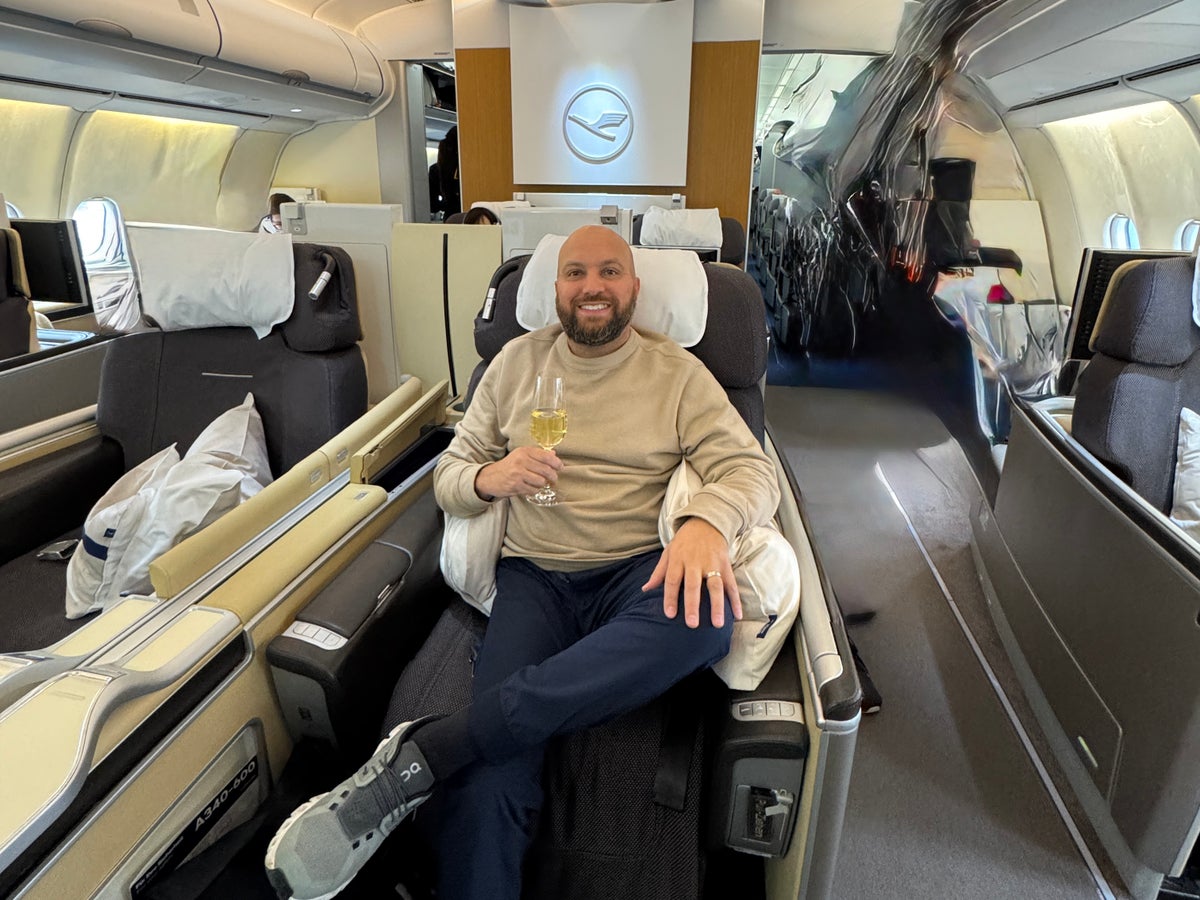 Lufthansa First Class Juan Ruiz