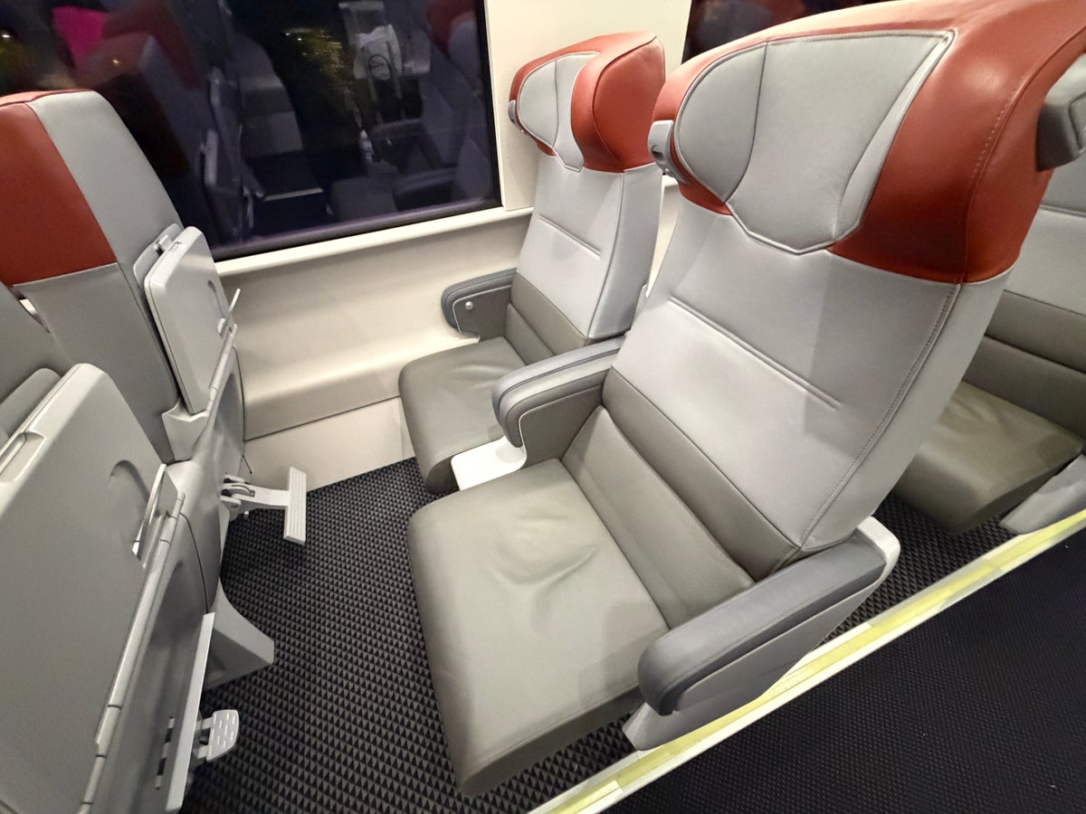 NextGen Acela First Class Recline