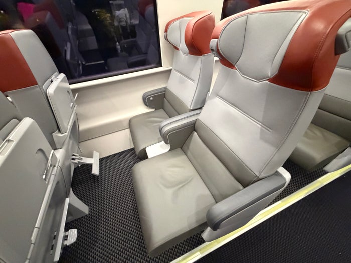 NextGen Acela First Class Recline NextGen Acela First Class Recline