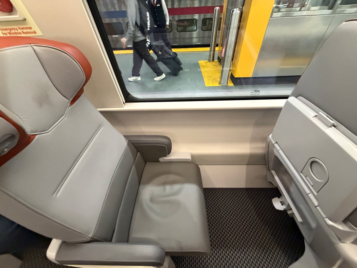 NextGen Acela First Class Seat