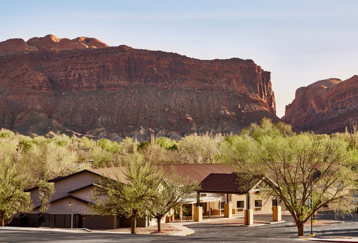 The First 2 Hilton Outset Collection Properties Are Now Open for Bookings