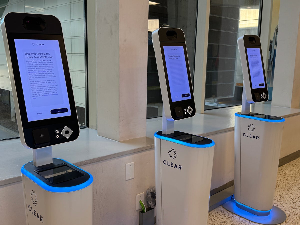 TSA IAH Terminal A 110325 North CLEAR kiosks
