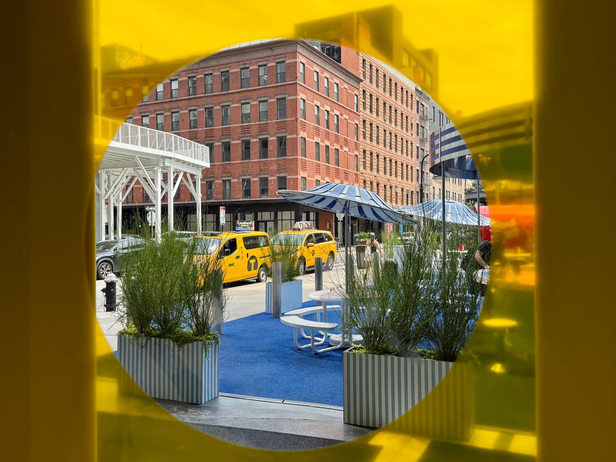 A Night To Remember: Pros and Cons of The Standard, High Line, in New York City [Review]