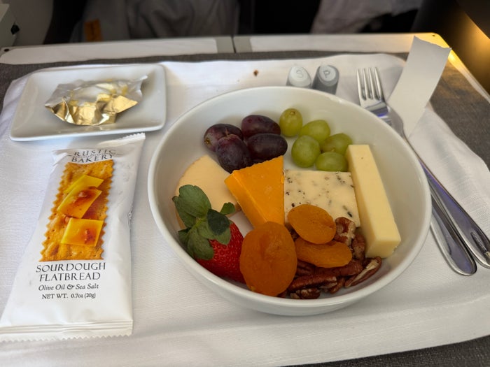 AA A321XLR Cheese Plate AA A321XLR Cheese Plate