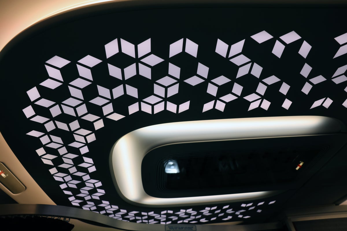 AA XLR entrance ceiling