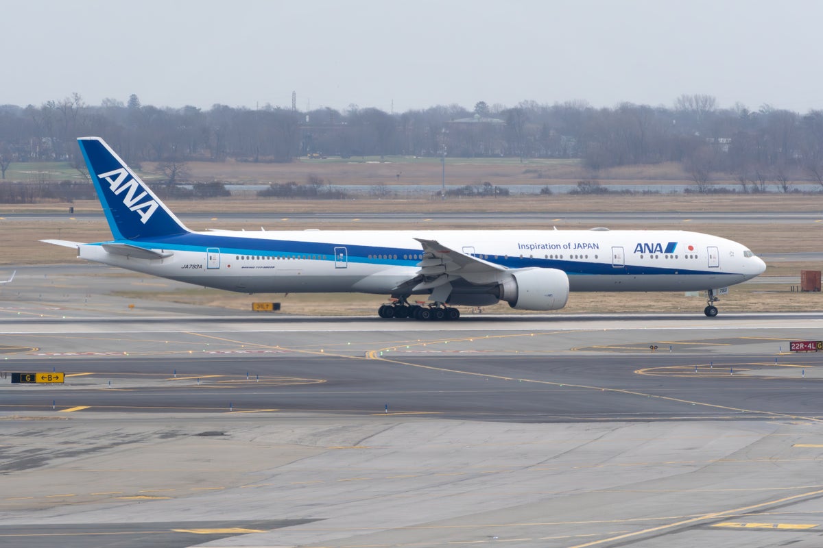 ANA Boeing 777