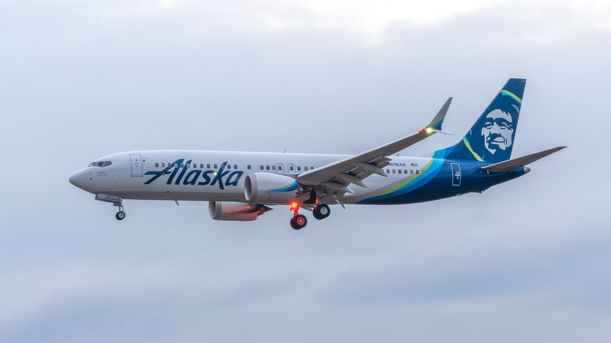 Alaska 737Max8