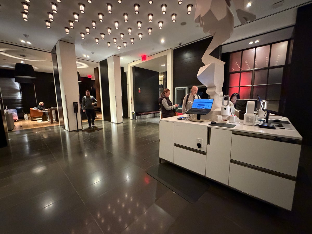 Andaz Fifth Avenue Lobby