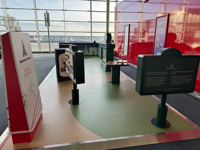 CDG 2E play area
