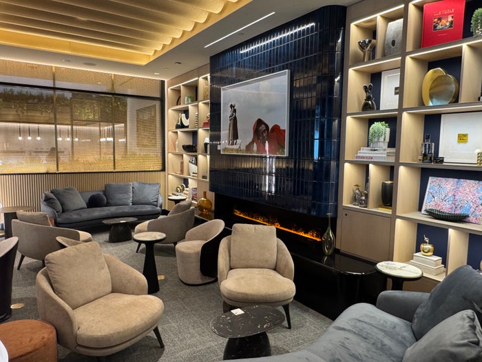 Chase Sapphire Lounge LAS Fireplace Chase Sapphire Lounge LAS Fireplace
