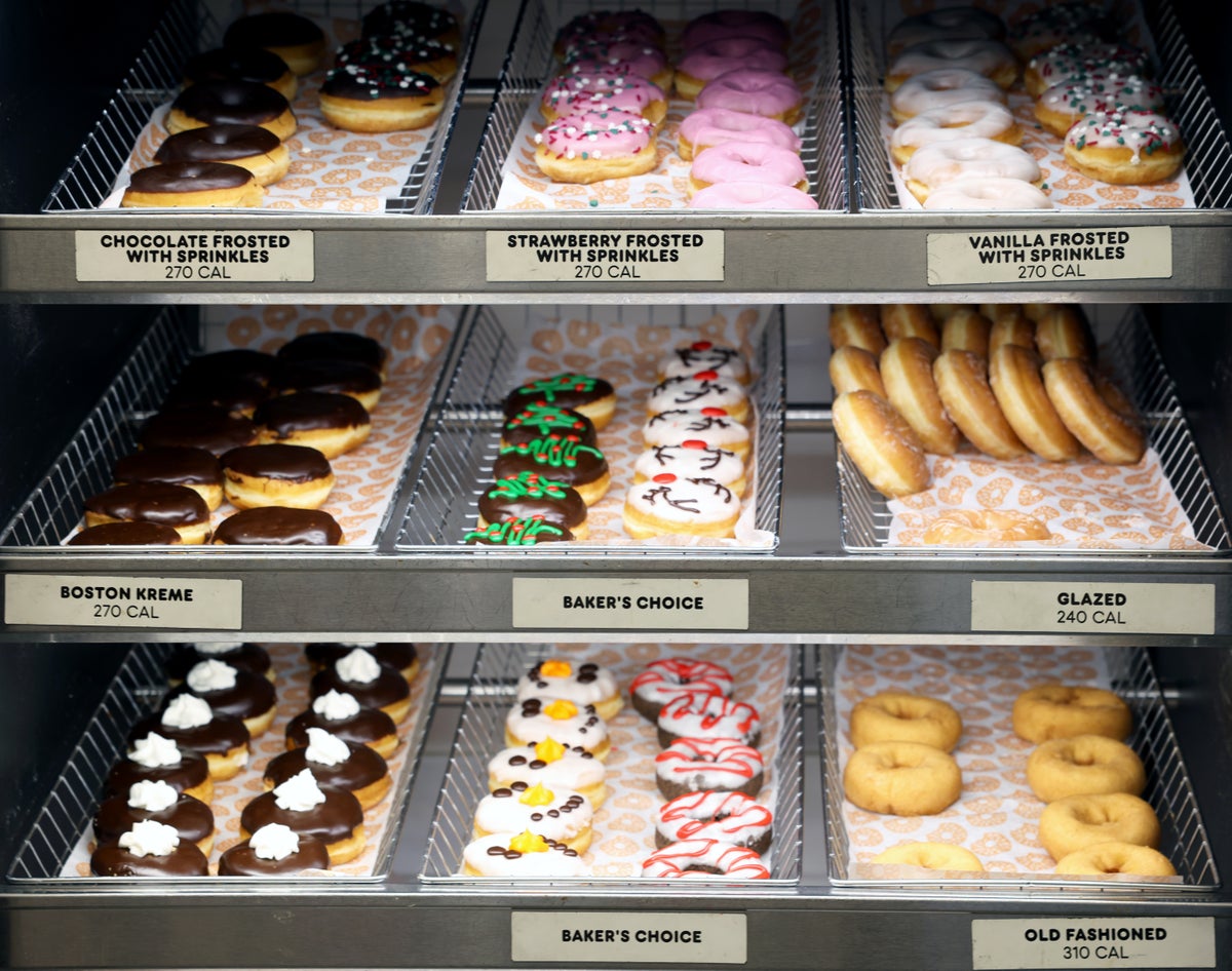 Dunkin doughnuts close