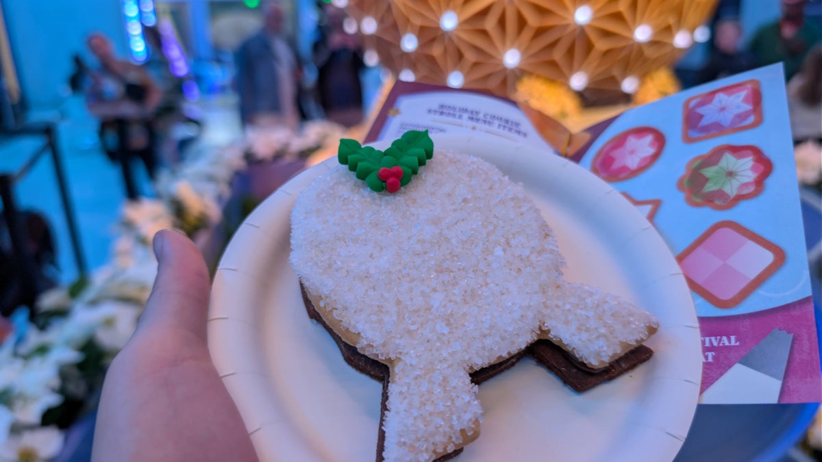 PXL 20251205 001321055 EPCOT International Festival of the Holidays prototype cookie