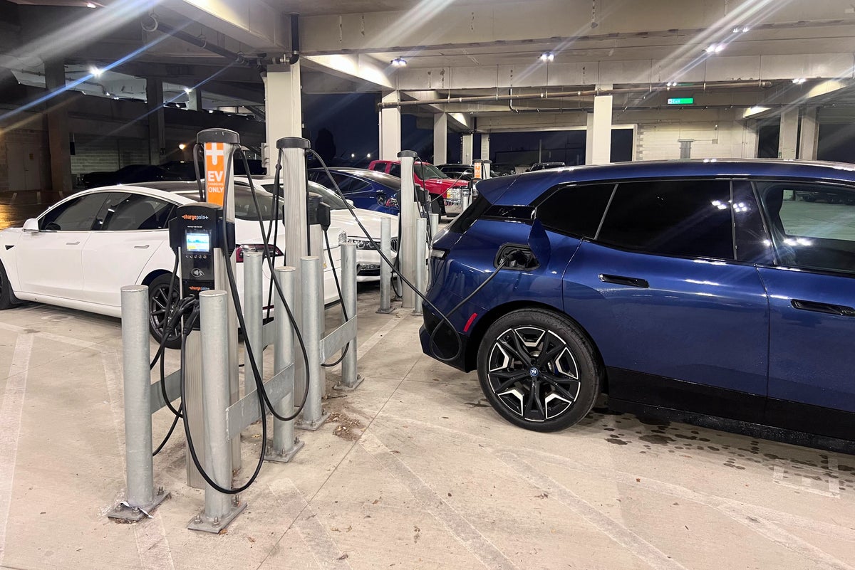 Electric charging at CMH Columbus airport