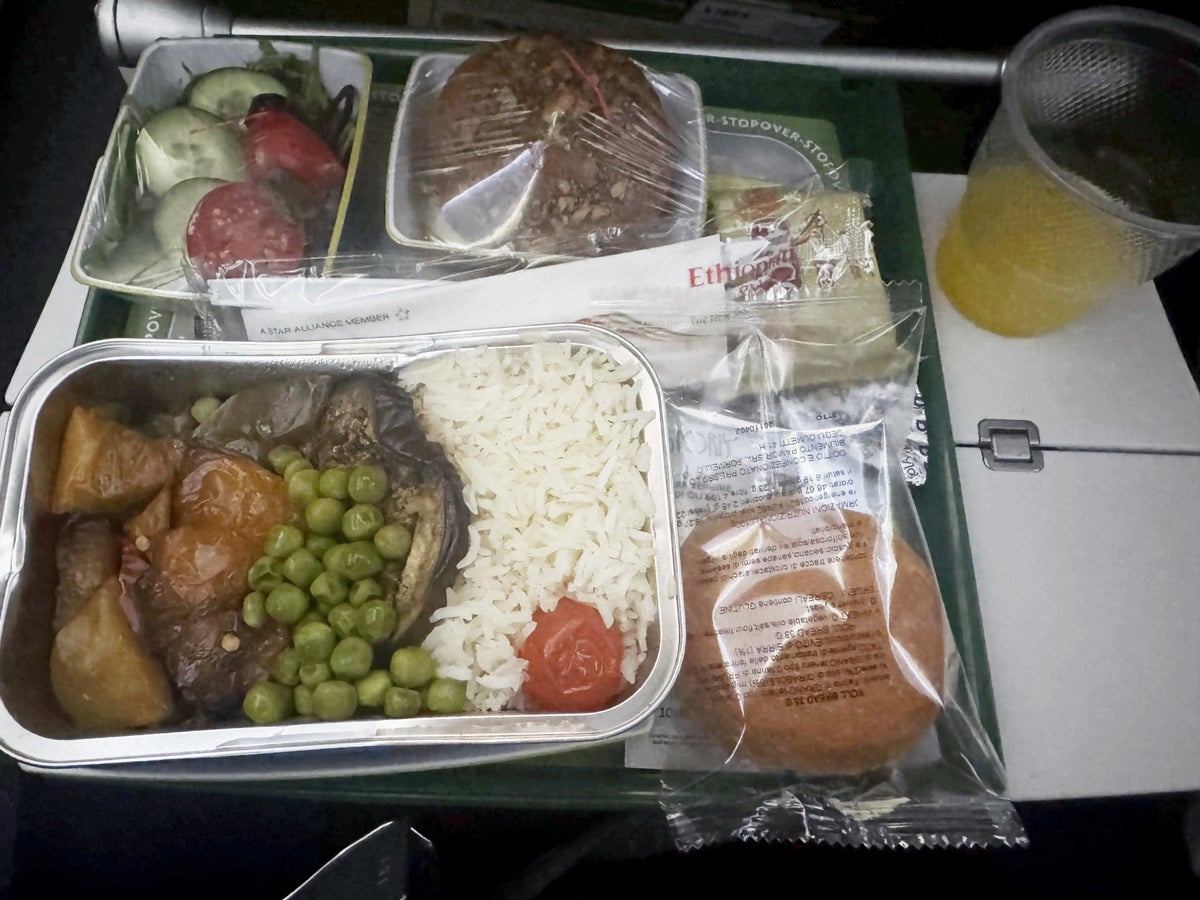 Ethiopian Airlines Boeing 787 9 FCO ADD veg meal corrected