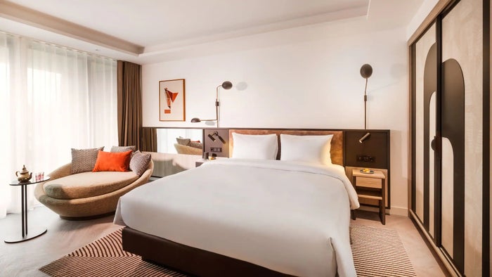 Kennedy 89 in Frankfurt, the First EDITION Hotel in Africa, and Other Hotel News This Week